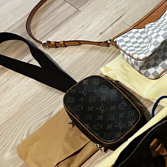 Authentic Louis Vuitton - Picture 4 of 4